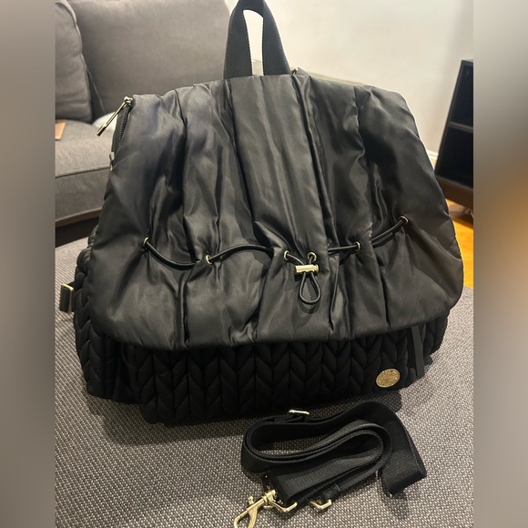 Happ Brand Levy Diaper Backpack - Black - Picture 4 of 10